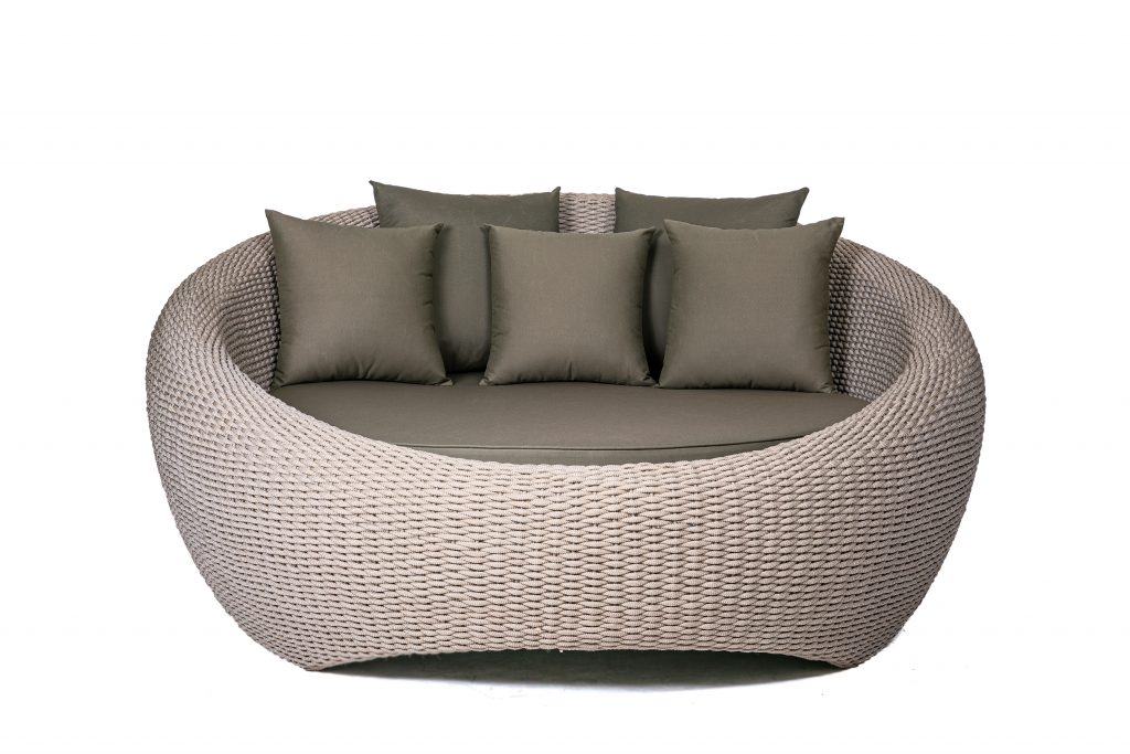 Chaise Casual